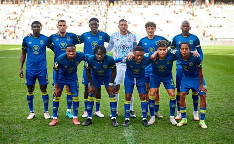 Orlando Pirates vs Stellenbosch FC .